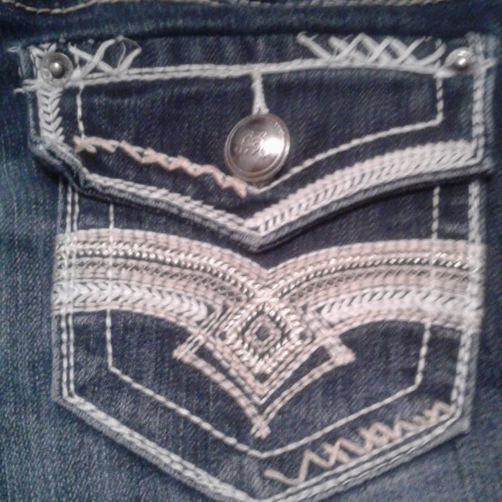 Capris - Picture 4 of 6